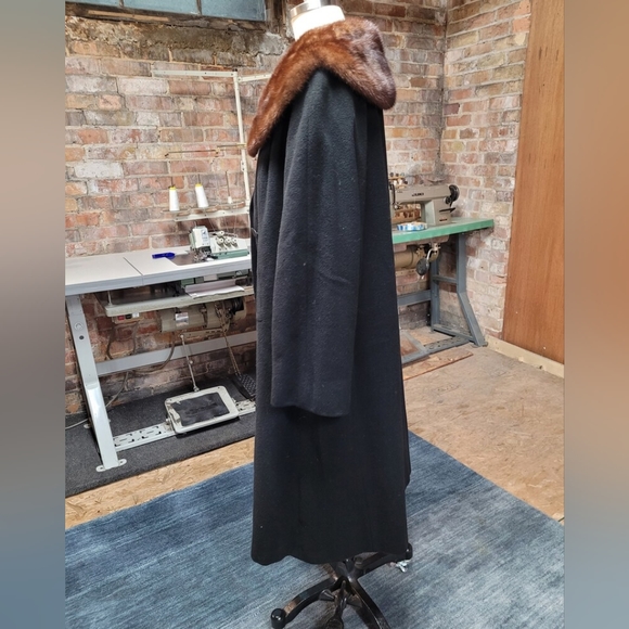 Black brown fur collar vintage 1960s coat - Picture 5 of 9